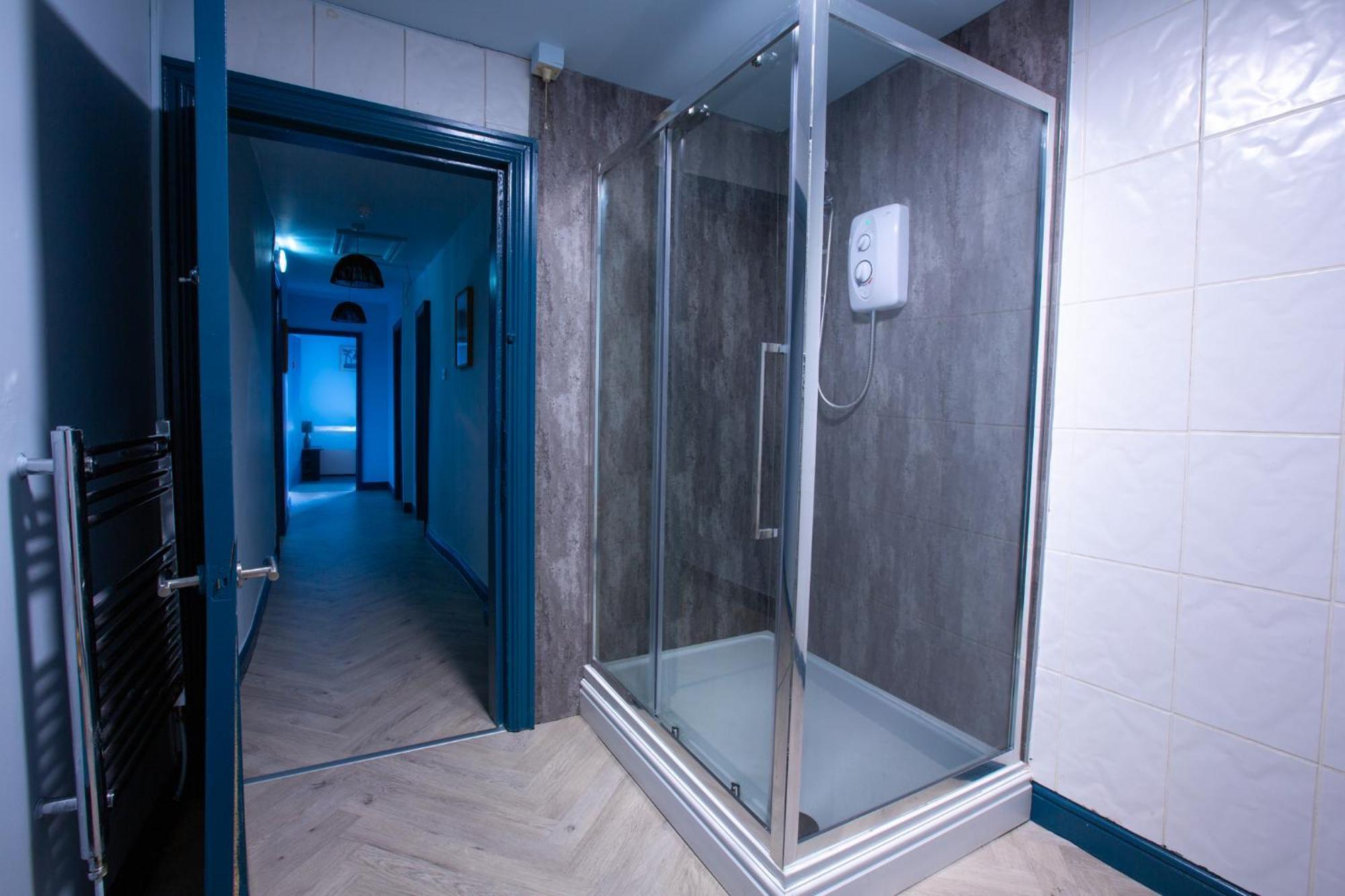 The Crown & Anchor Hotel Манчестър Стая снимка